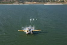 Burdur'da eğitim uçağı baraja düştü