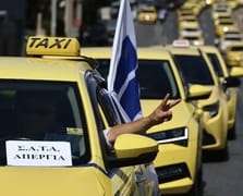 Atina'da taksiciler kontak kapattı: 3 günlük grev başladı