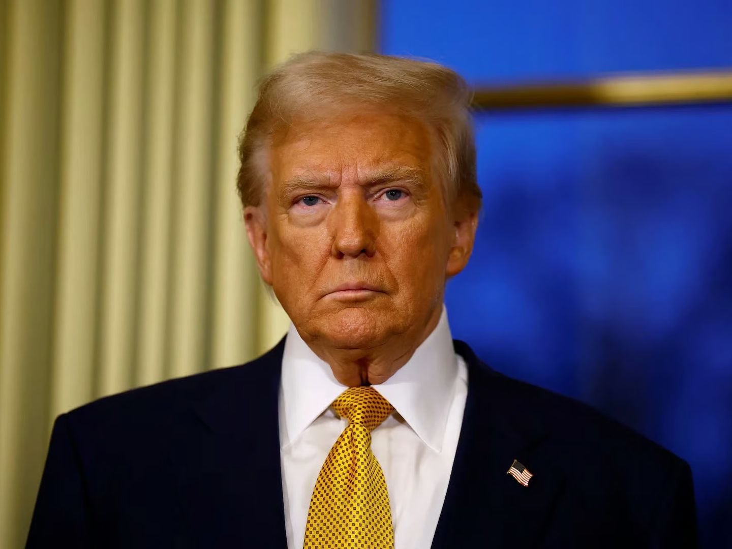 Trump İran'ı tehdit etti: Tahran'dan yanıt gecikmedi