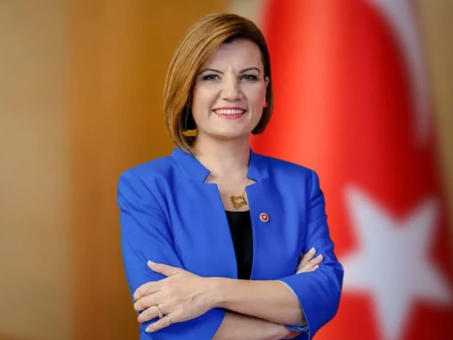 İzmit Belediye Başkanı görevden uzaklaştırıldı