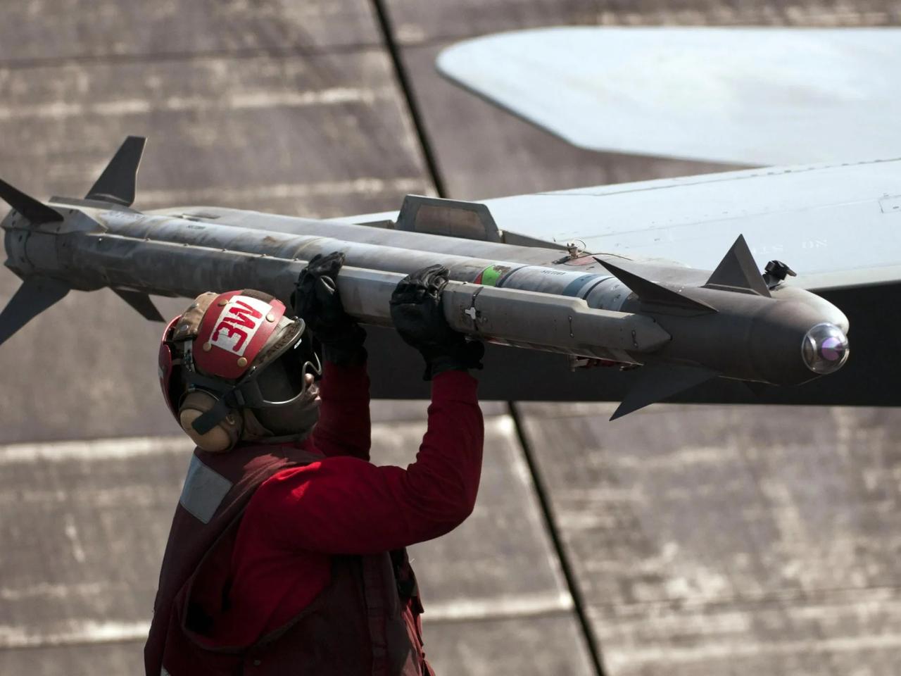 İsrail, AIM-9M’i dron avcısına çevirdi