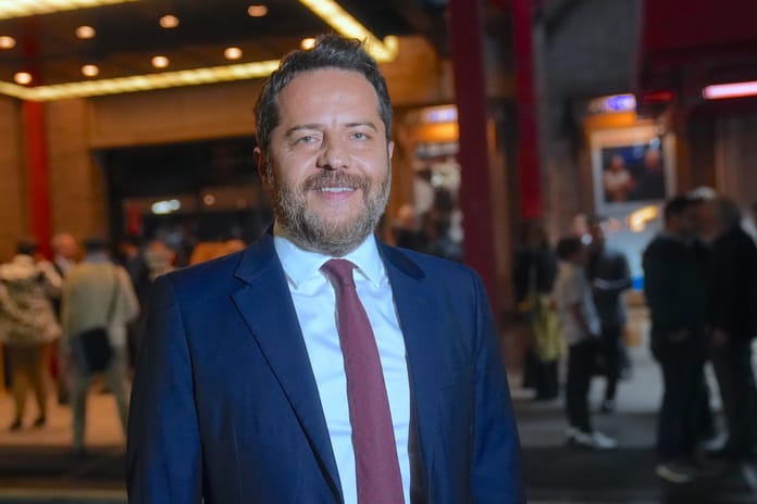 Erden Timur kimdir? Erden Timur kaç yaşında, nereli, ne iş yapıyor?