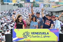 Venezuelalılar Amerikan yaptırımlarına karşı yürüdü