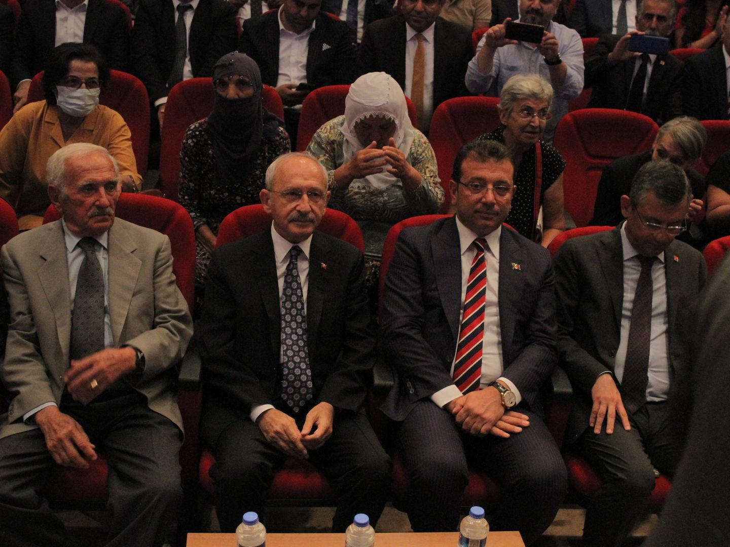 CHP Kurultay soruşturmasında eski genel başkan Kılıçdaroğlu ifadeye çağrıldı