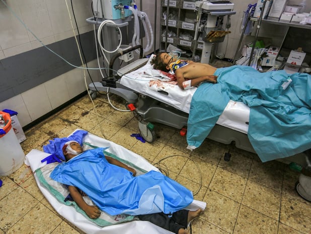 Gazze’deki hastanelerde yer kalmadı: Doluluk yüzde 300’ü aştı