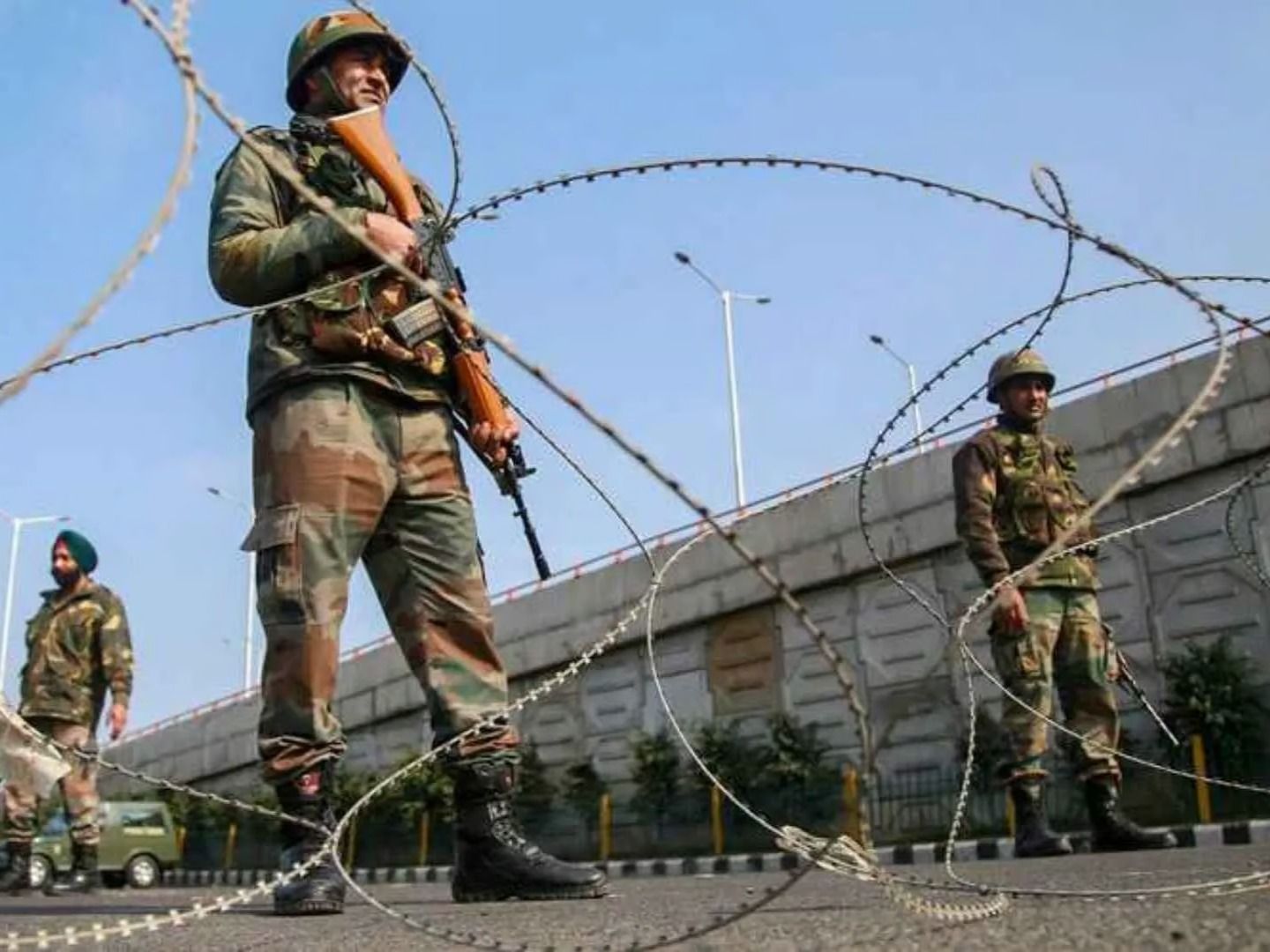 The Guardian: Hindistan ve Pakistan neden savaşın eşiğinde?