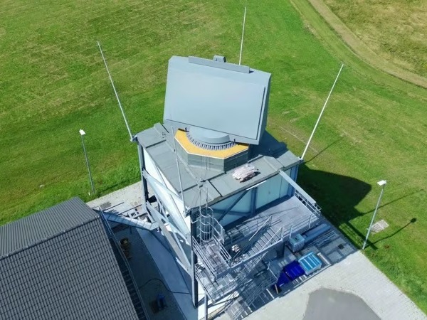 Alman Donanması, Hensoldt TRS-4D LR uzun menzilli radarını teslim aldı