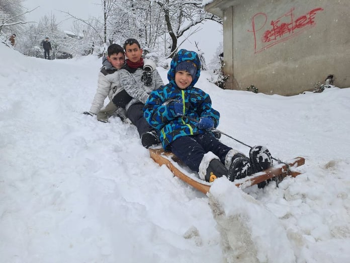 Bugün okullar tatil mi? 29-30 Aralık kar tatili olan iller peş peşe açıklanıyor