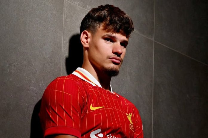 Liverpool, 21 yaşındaki sol bek Milos Kerkez'i renklerine bağladı