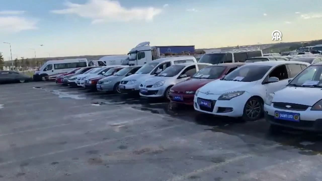 İstanbul merkezli 6 ilde 'change' araç operasyonu: 13 gözaltı
