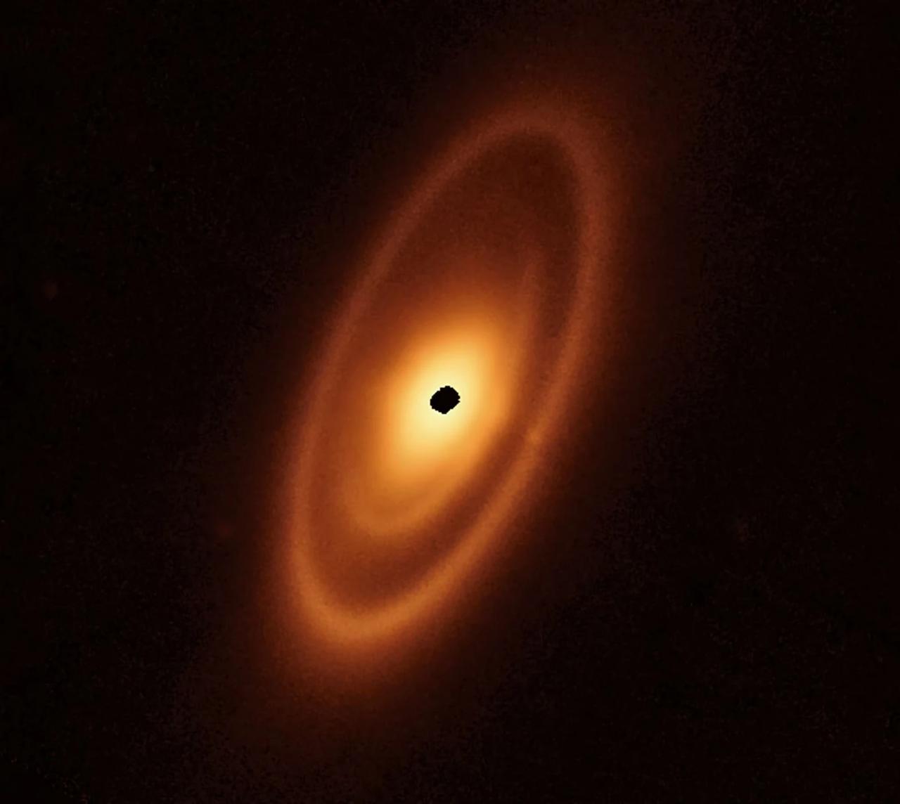 NASA evrenin sırlarını paylaştı: James Webb'den nefes kesen yeni görüntüler
