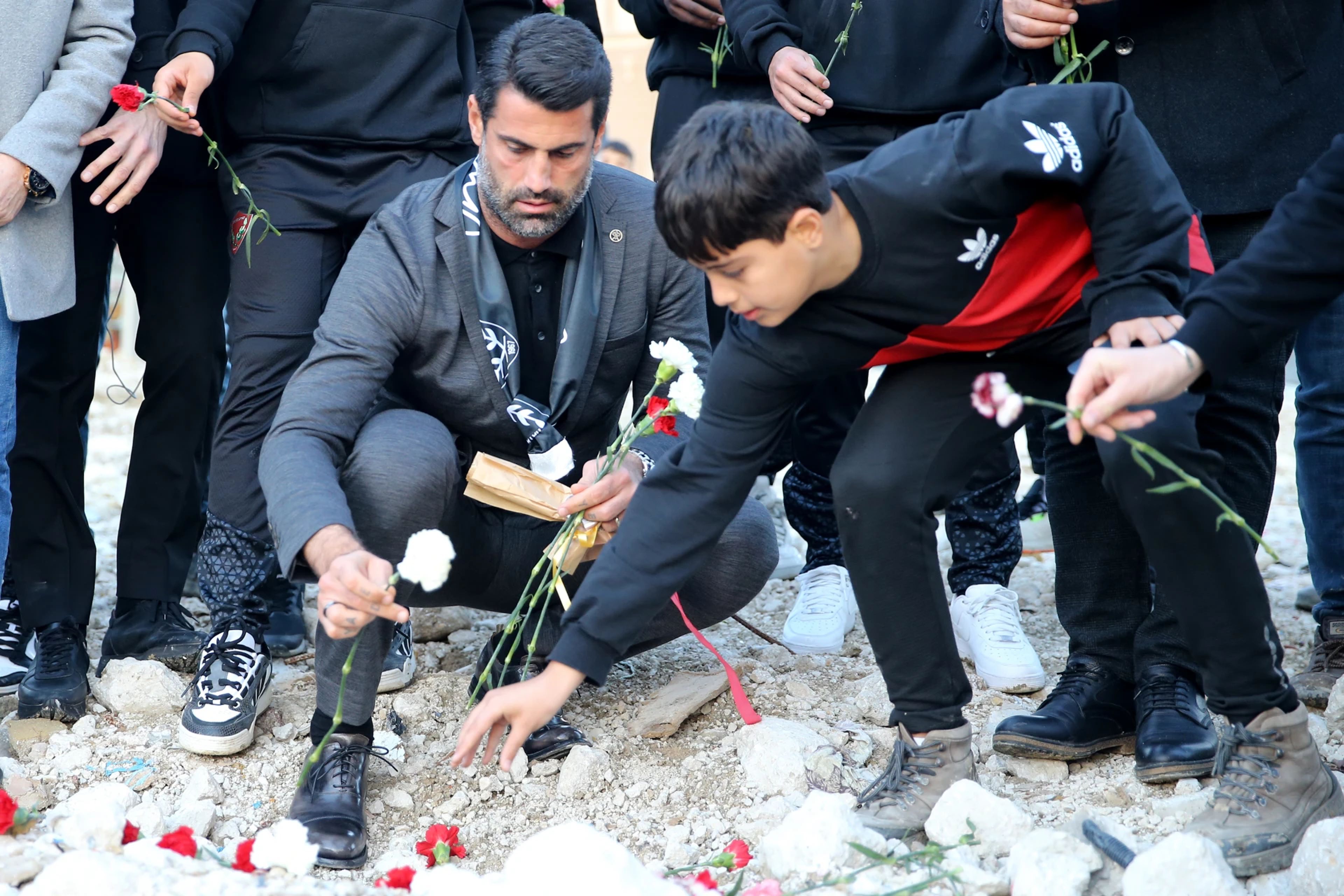 Hatay’da dayanışmanın sembolü isimler