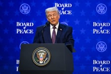 Trump, Maduro operasyonunda gizli “Discombobulator” silahının kritik rol oynadığını açıkladı