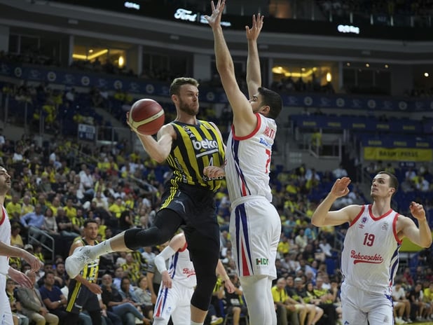 Basketbol Süper Ligi play-off yarı finalinde kritik maç: Fenerbahçe, serideki avantajını finale taşımak istiyor
