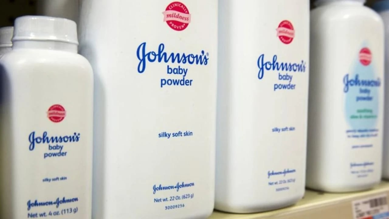 Johnson's Baby pudrası neden toplatıldı