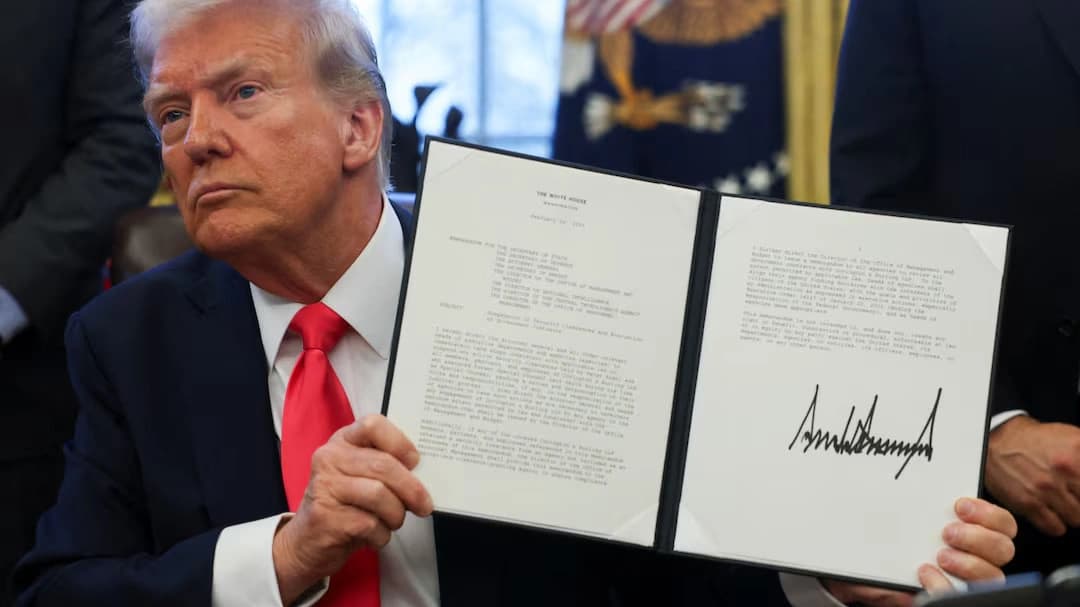 Trump elektrik şebekesine yönelik yabancı tehditler nedeniyle ABD'de ulusal acil durum ilan etti
