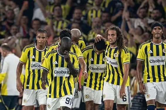 Fenerbahçe'de kamp kadrosu açıklandı