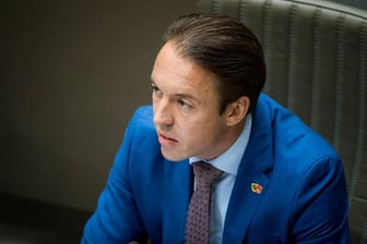 Belçikalı vekilden İslam düşmanı çağrı