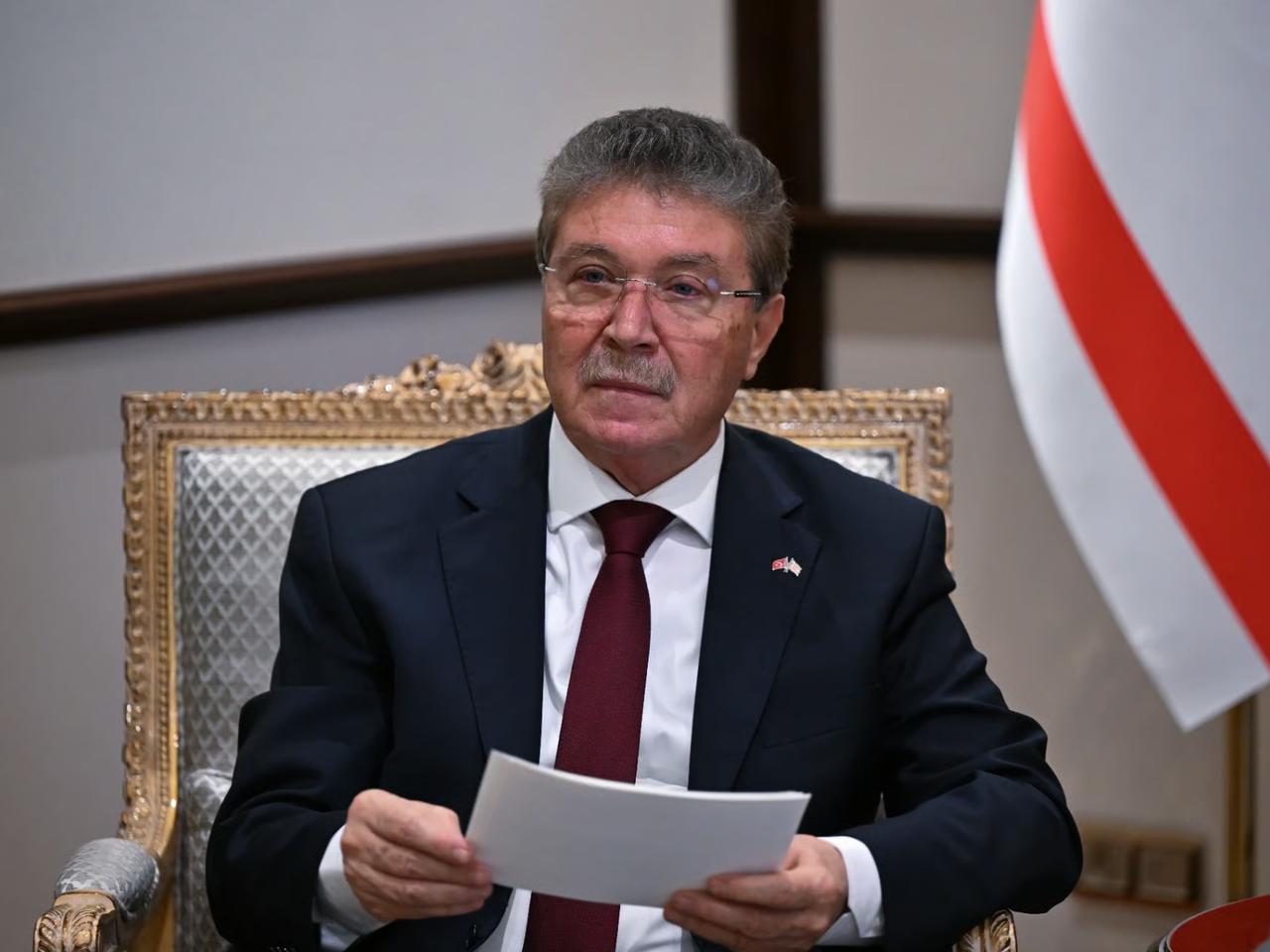 Üstel'den kritik Kıbrıs açıklaması