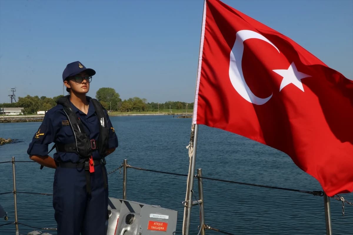 Barbaros'un torunları burada yetişiyor | Deniz astsubayları bahriye hayatına burada adım atıyor