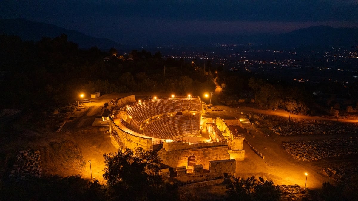 Tlos Antik kenti aydınlatıldı