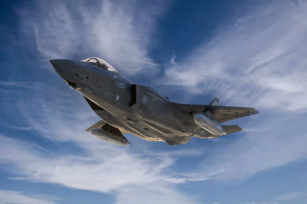 Danimarka'dan F-35 filosuna 842 milyon dolarlık uzun menzilli füze takviyesi
