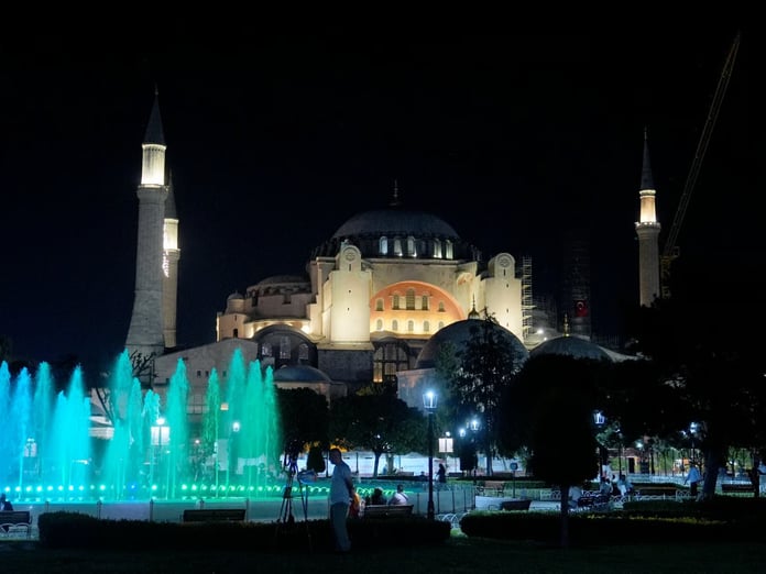 Ankara iftar saati | Diyanet imsakiyesi ile 7 Mart Ankara'da iftar saat kaçta yapılacak?