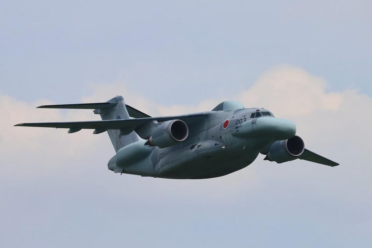 Japonya, EC-2'nin uçuş testlerine başladı