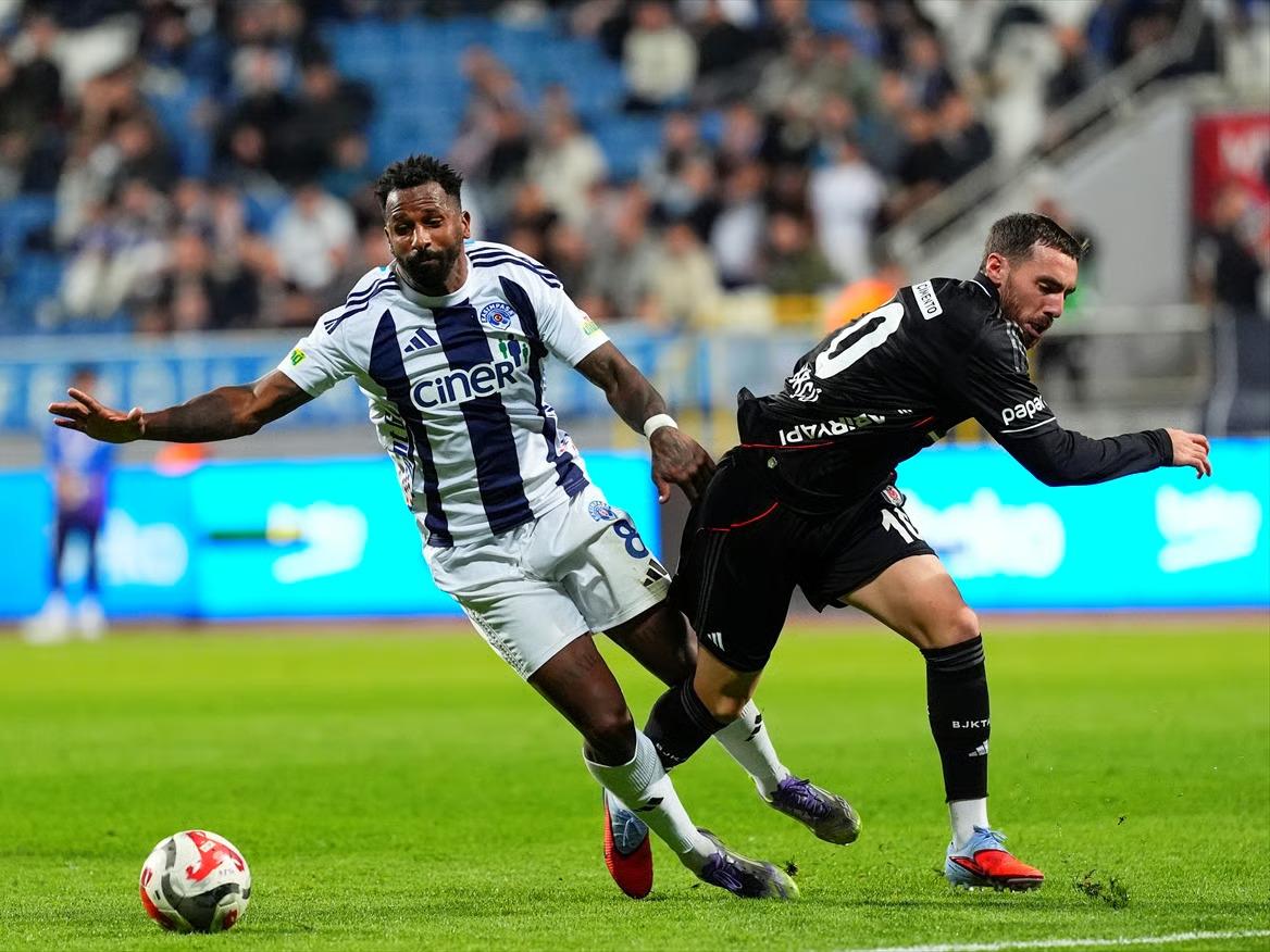 Beşiktaş derbiye moralsiz gidiyor