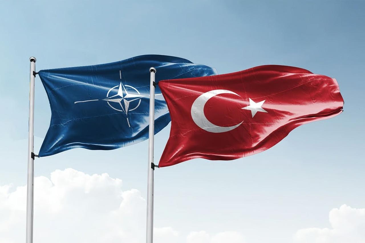 NATO Türk hava sahasına yönelen balistik füzenin etkisiz hale getirilmesinin ardından açıklama yaptı
