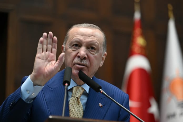 Cumhurbaşkanı Erdoğan: Çocuklarımızın Allah demesi sizi neden rahatsız ediyor?