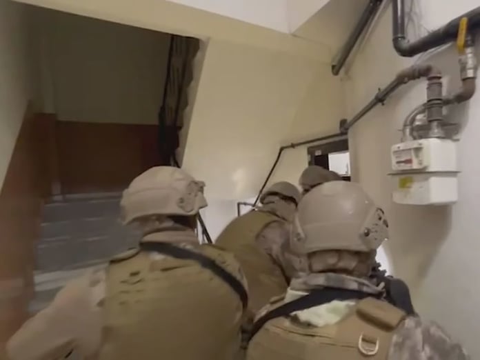 İstanbul'da şafak vakti DEAŞ operasyonu: 13 şüpheli gözaltında