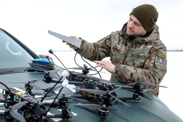 İngiltere, Ukrayna’ya 2026 Nisan’ına kadar 100.000 İHA teslim edecek