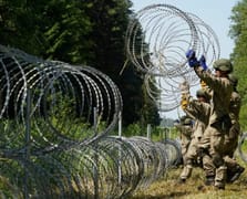 Litvanya Belarus sınırını kapattı: "Çözüm diplomaside"