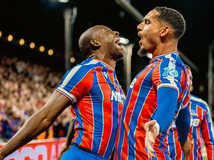 27 yıllık hasret sona erdi: Crystal Palace, 27 yıl önce elendiği Samsunspor'la birlikte Avrupa'ya döndü