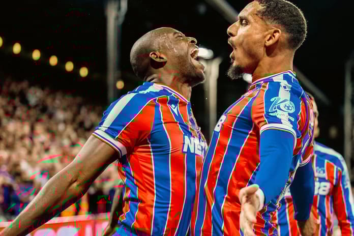 27 yıllık hasret sona erdi: Crystal Palace, 27 yıl önce elendiği Samsunspor'la birlikte Avrupa'ya döndü