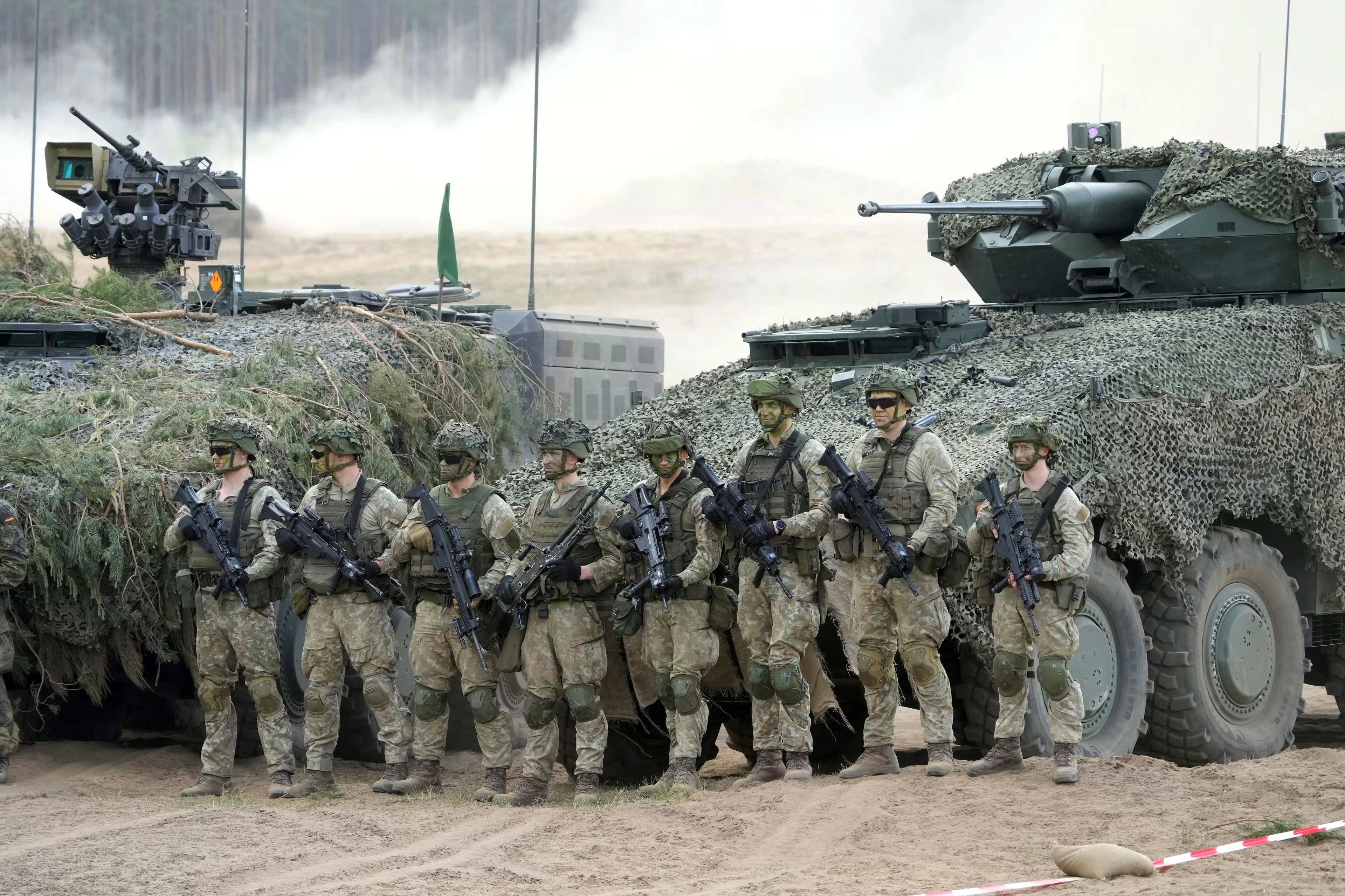 NATO Almanya’dan 40.000 ek asker istiyor