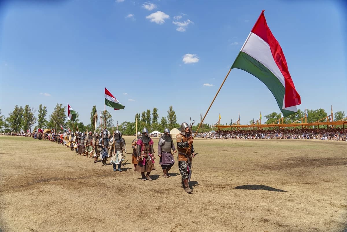 Büyük Hun-Türk Kurultayı binlerce ziyaretçiyi konuk etti
