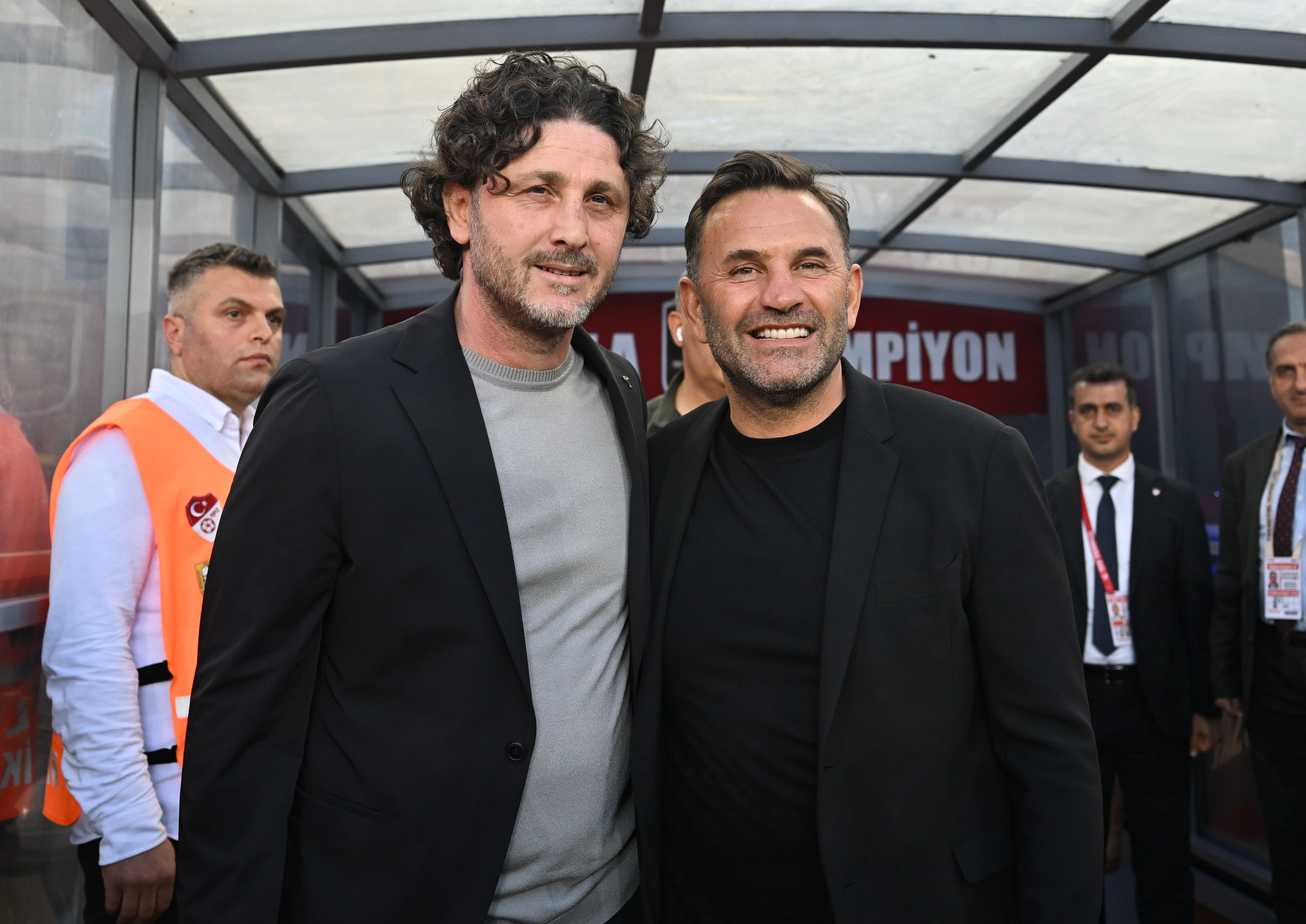 Lider, takipçisini ağırlıyor
