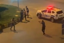 İki grup arasında çıkan tartışma silahlı ve sopalı kavgaya dönüştü