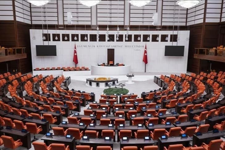 27 Bin dilekçeyle Meclis'ten ne istendi?