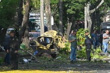 Kolombiya'da askeri üs yakınlarında bombalı saldırı: 5 ölü