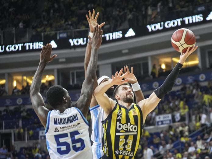 Basketbol Süper Ligi'nde çeyrek final rövanş maçı: Fenerbahçe, yarı final için Türk Telekom deplasmanında