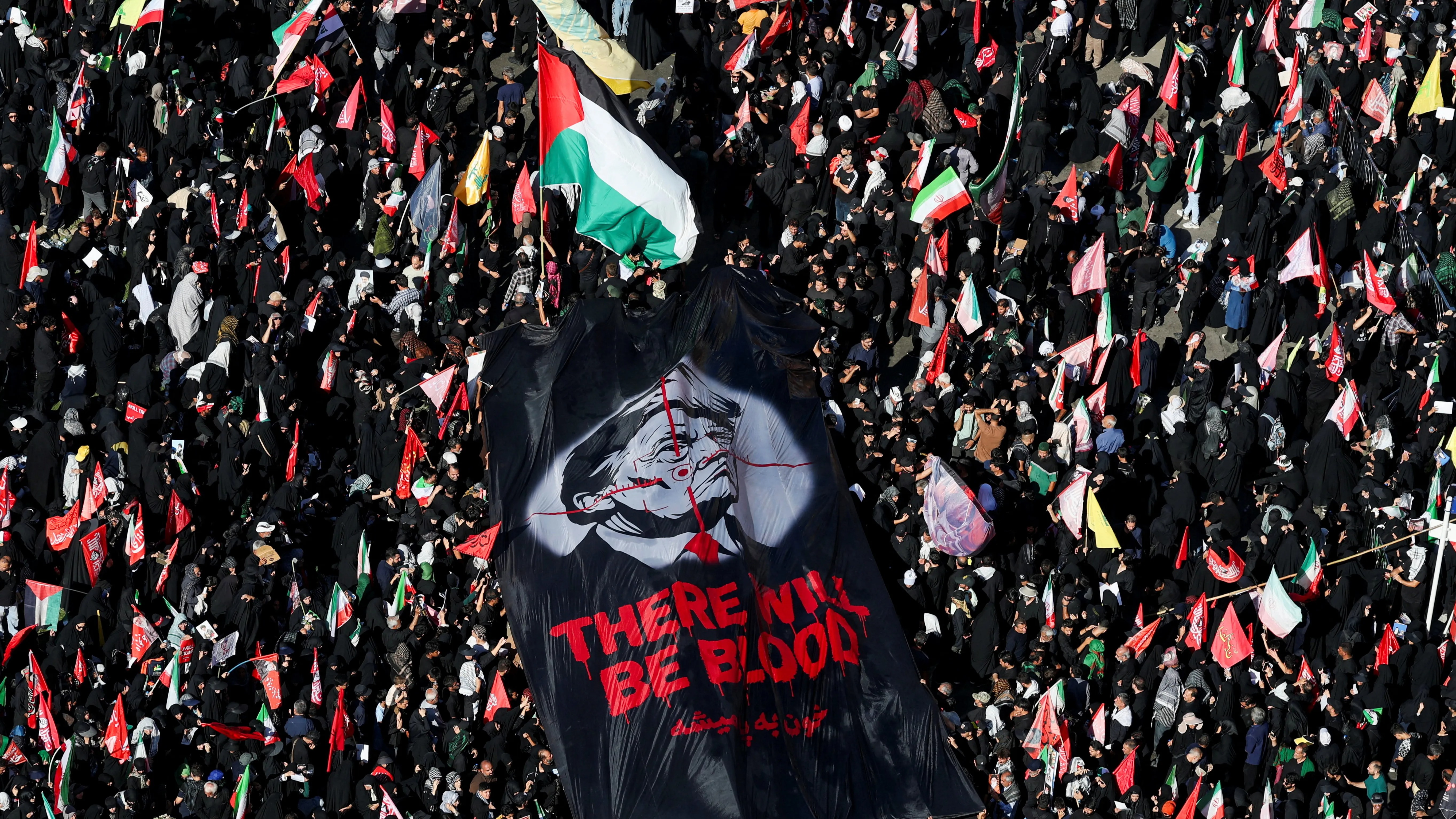 Trump Orders Extreme Strikes on Iran If Assassinated