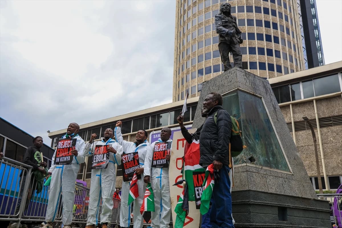 Kenya'da ABD'liler için kurulacak Ebola merkezi protesto edildi