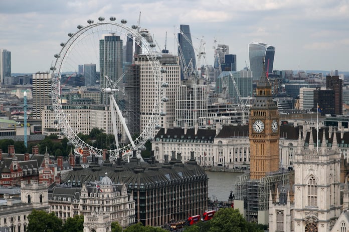 Londra'yı ziyaret etmek isteyenler turist vergisi ödeyecek