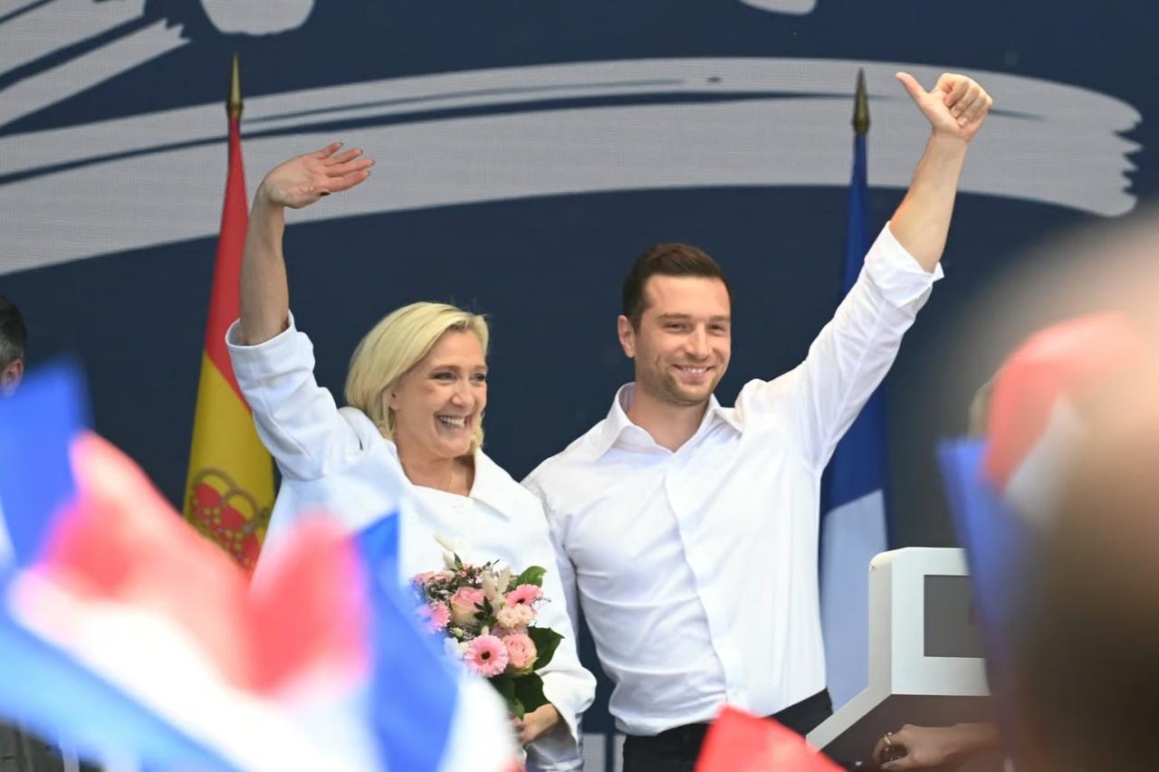 Fransa'da aşırı sağ Avrupa'yı birleştirmek istiyor