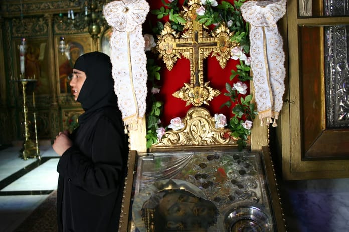 Yunanistan’da başrahip tarihi eser kaçakçılığından yargılanacak