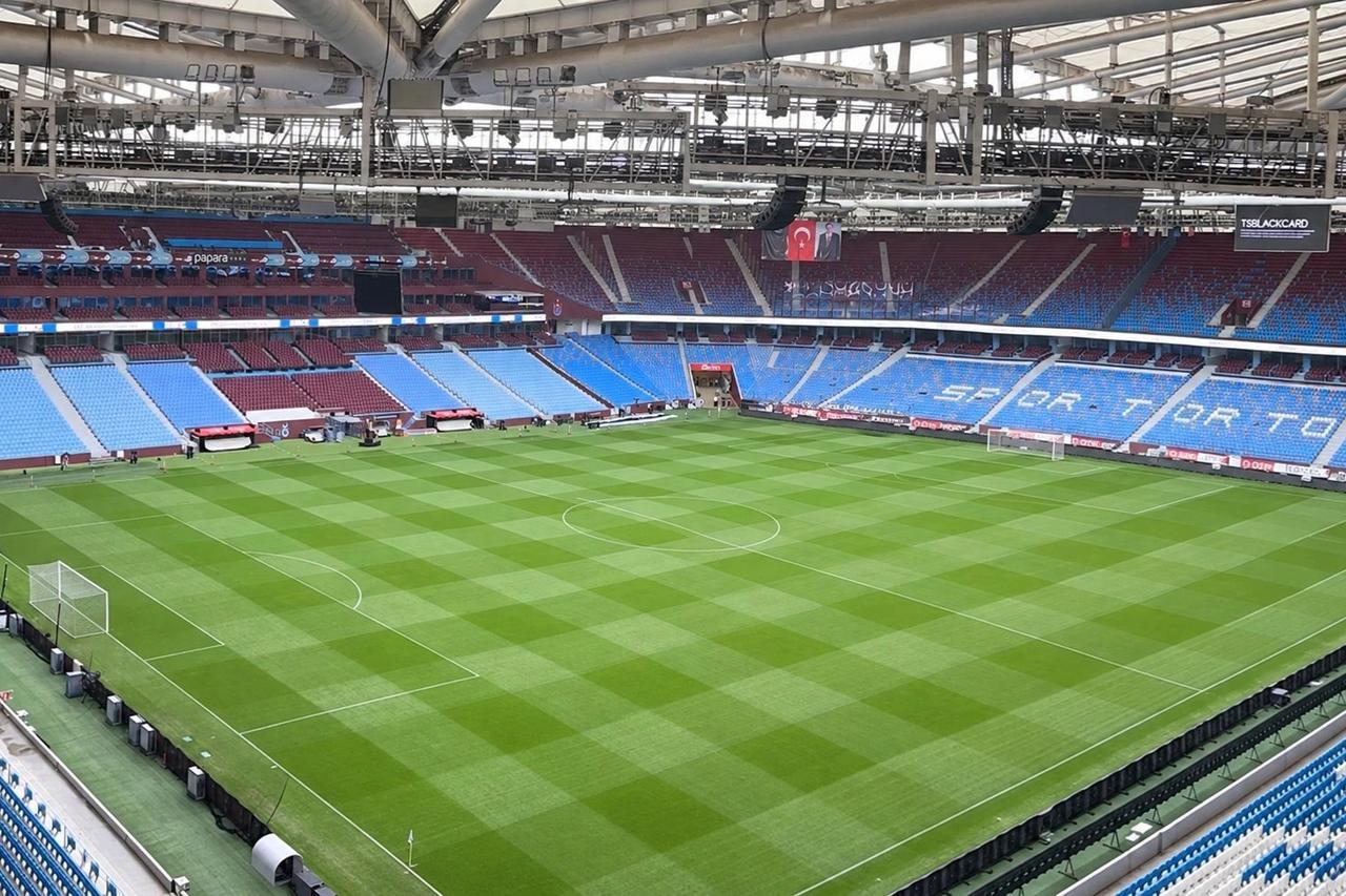 Trabzonspor - Galatasaray maçı öncesi yoğun yağışa karşı alınan önlemler
