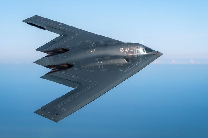 Trump İsrail'e B-2 bombardıman uçağı verebilir